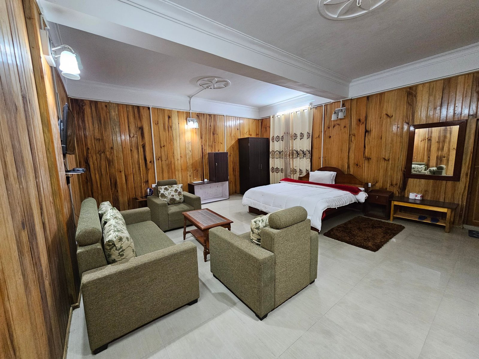 Ziro Valley Resort Executive Luxury Room